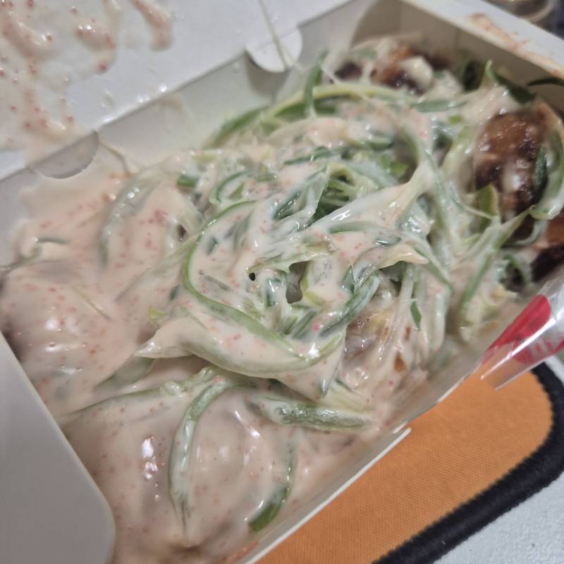 [잡담] 타코야끼 배달시켰다 소스 많다❤️ | 인스티즈