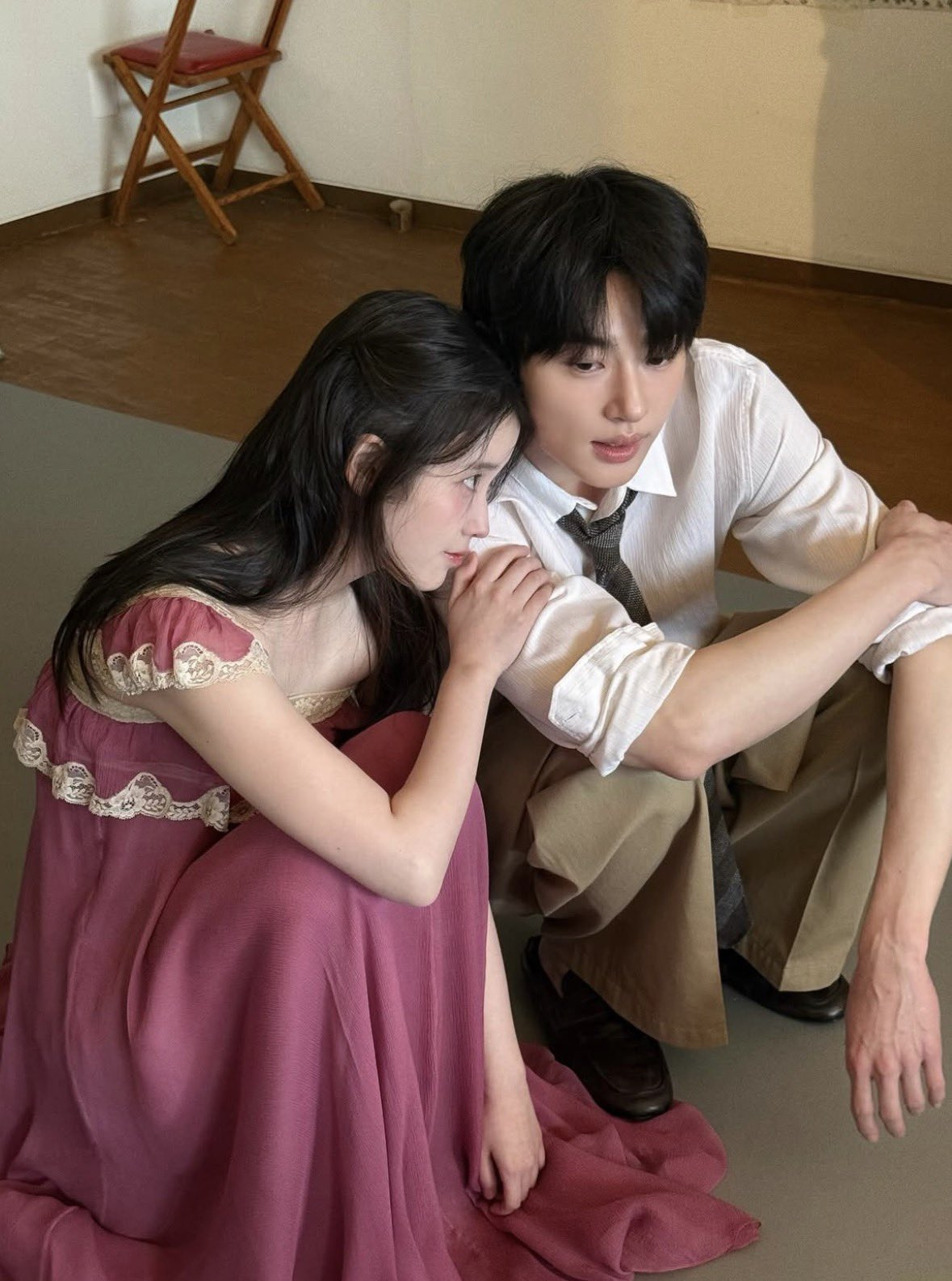 [잡담] 타싸에서 봤는데 아이유 변우석 이렇게 만나도 좋았을거 같다 | 인스티즈