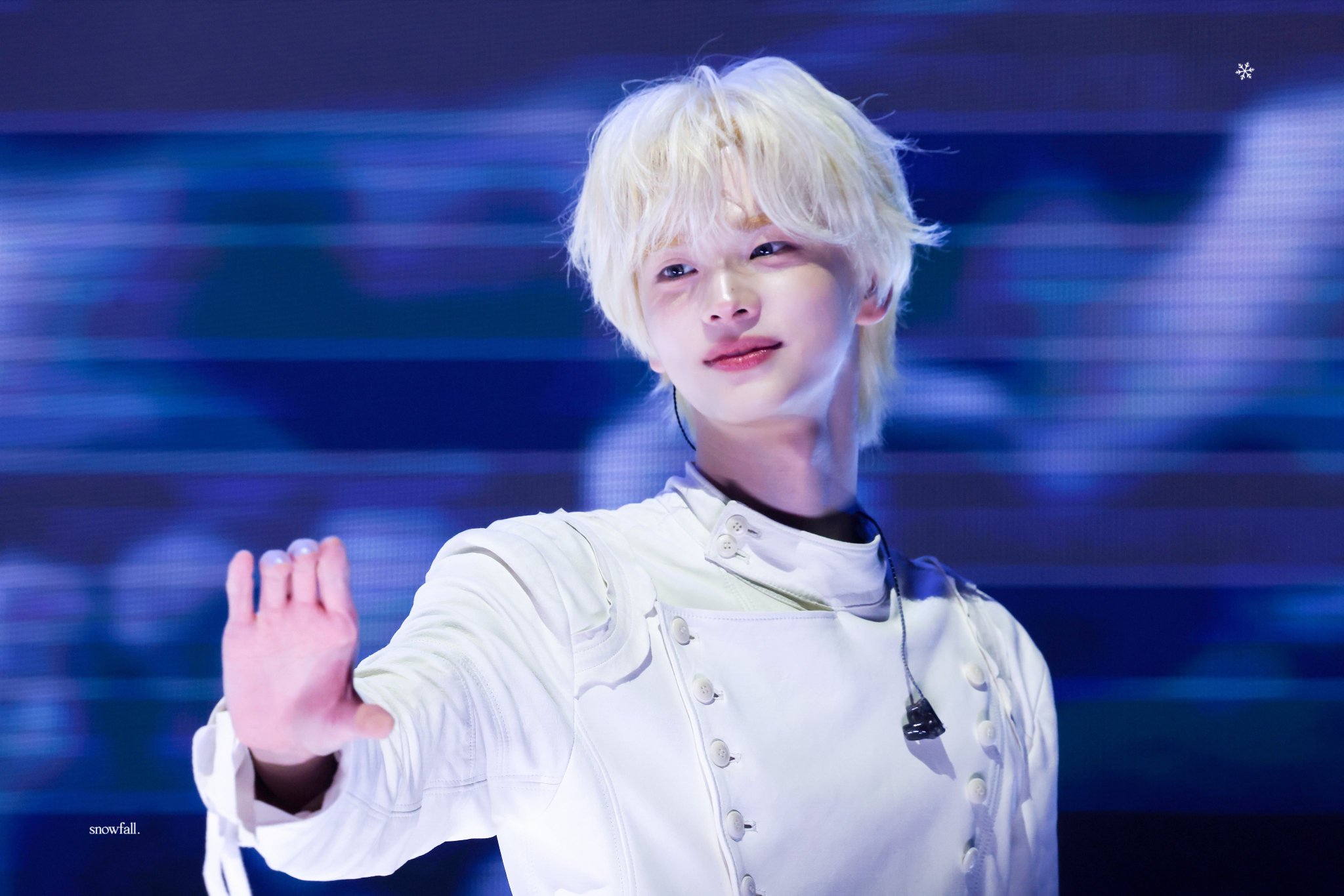 [잡담] 투어스 신유 금발 진짜 미쳤나바ㅠㅠㅠㅠㅠㅠ사진 뜰때마다 저장함 | 인스티즈