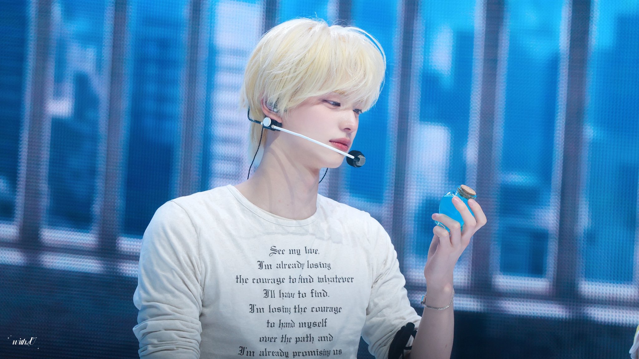 [잡담] 투어스 신유 금발 진짜 미쳤나바ㅠㅠㅠㅠㅠㅠ사진 뜰때마다 저장함 | 인스티즈