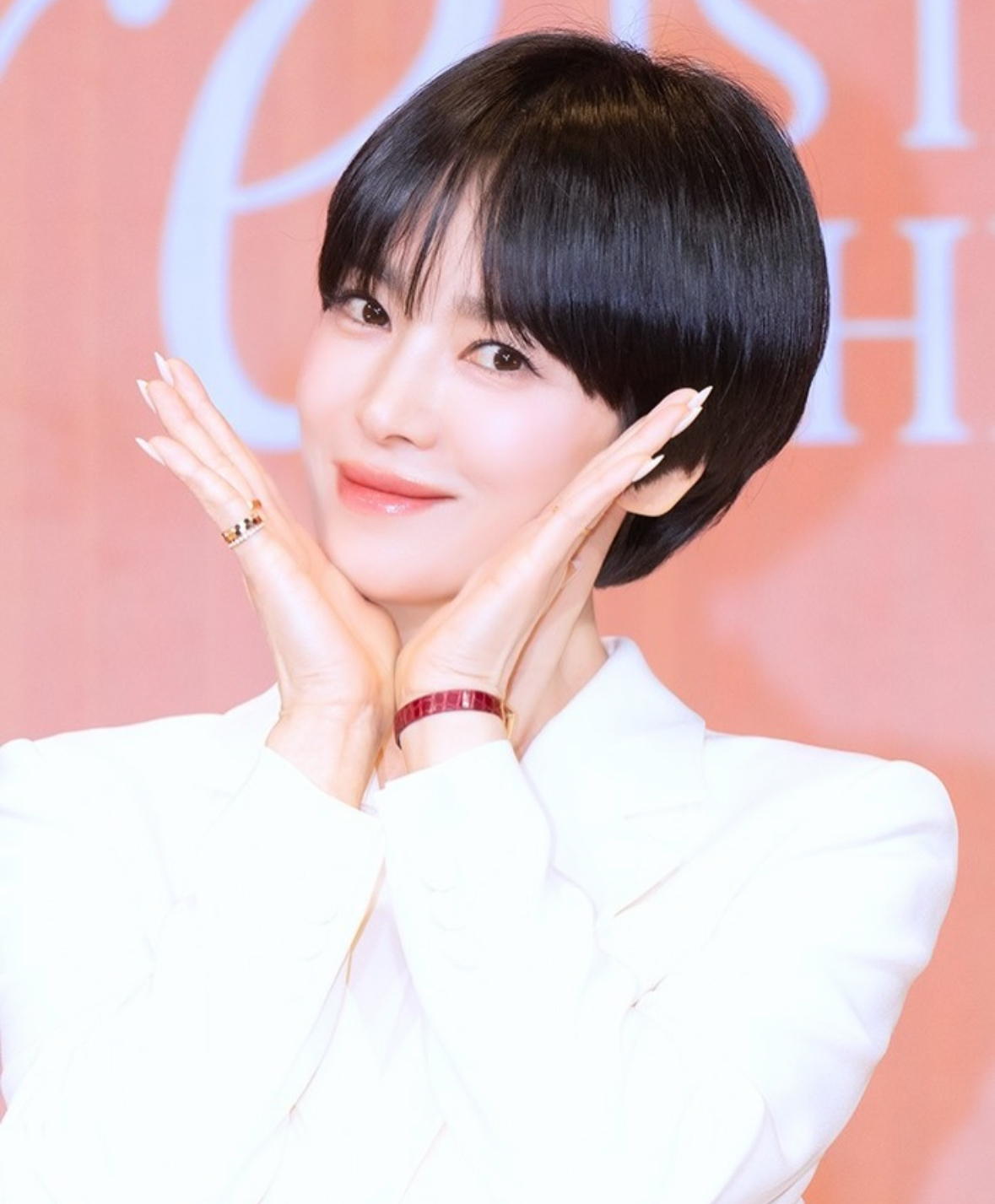 [정보/소식] 요즘 소소하게 칭찬이 자자한 메이크업 아티스트 | 인스티즈