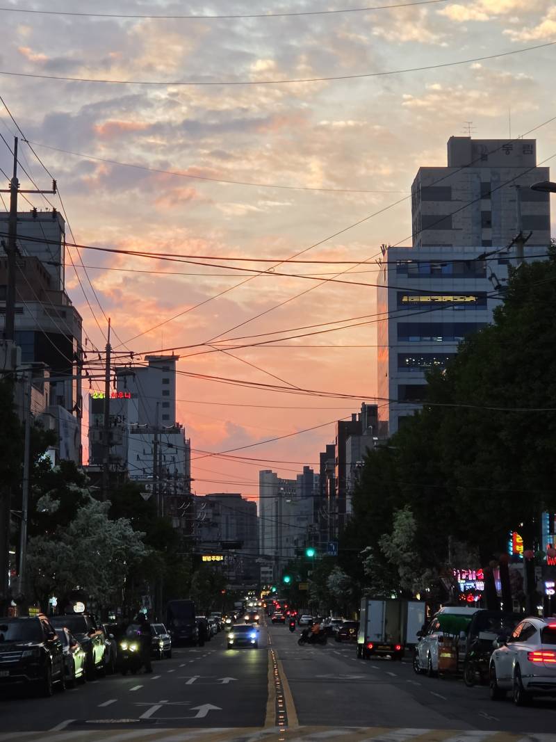[잡담] 외국인들이 우리나라 갬성 말하는 거 몬지 알 거 같음 | 인스티즈