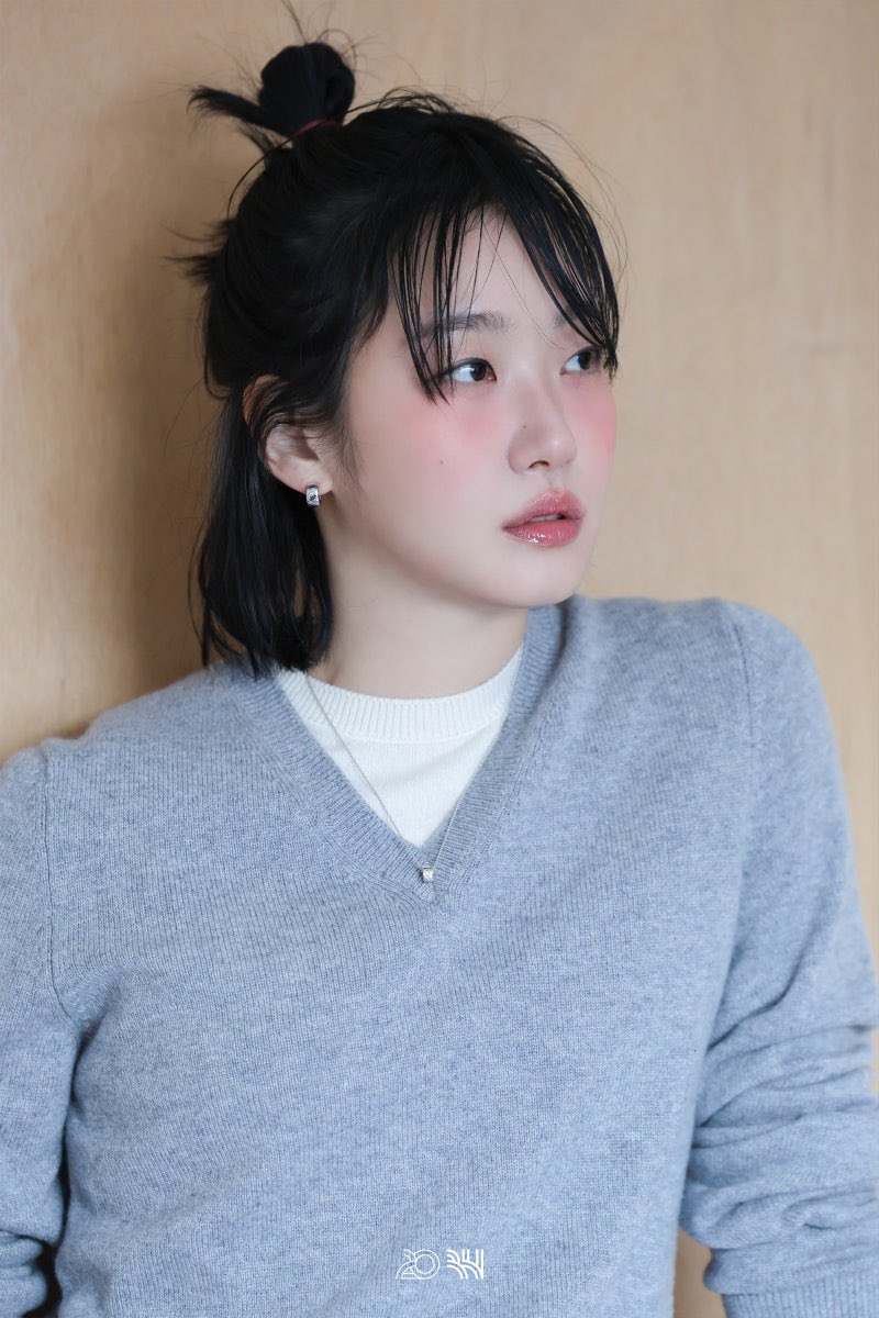 [잡담] 김고은이 너무 좋아 탐라에서 화보사진 보일 때마다 저장하고있음 | 인스티즈