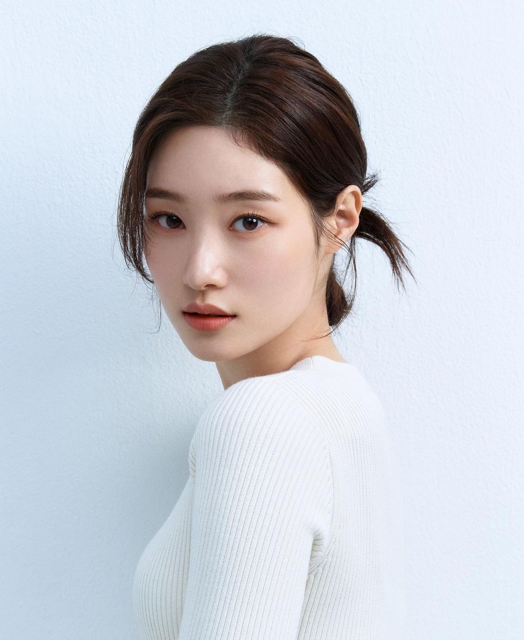[잡담] 정채연 이목구비 얼굴선이 진짜 깔끔하고 얄쌍한 것 같음 | 인스티즈