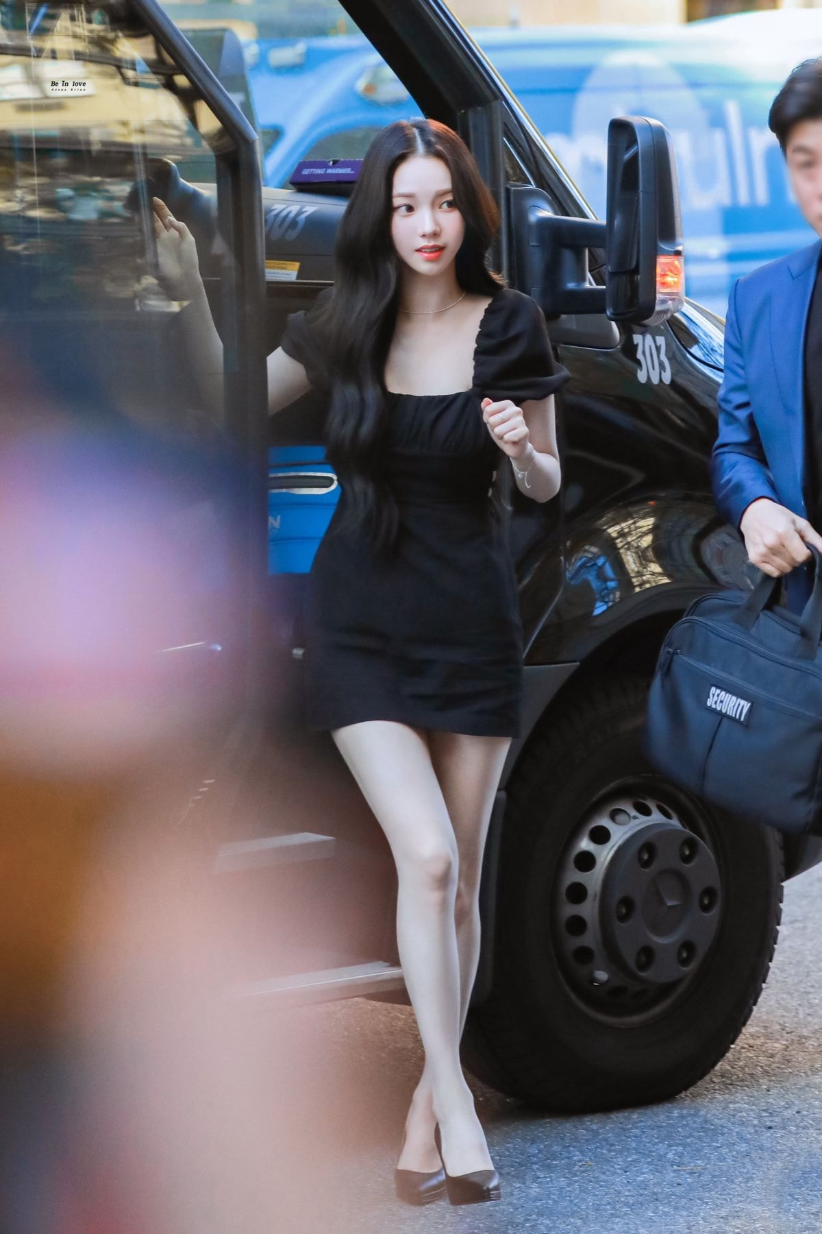 [잡담] 인스타에서 화제였던 zara원피스 입은 카리나 조이 | 인스티즈