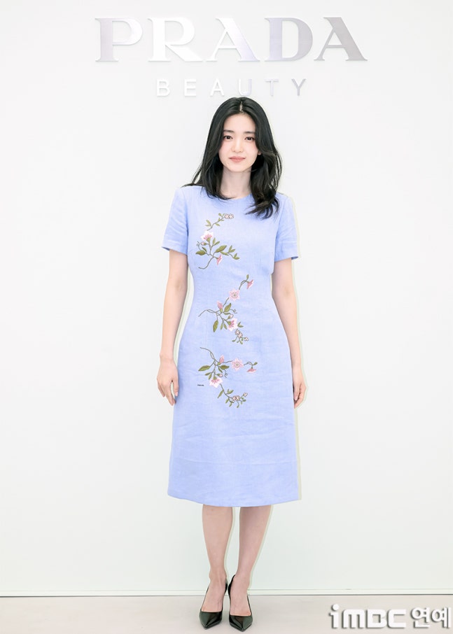 [잡담] 김태리) 260429 프라다 뷰티 행사 참석한 김태리 기사사진 | 인스티즈