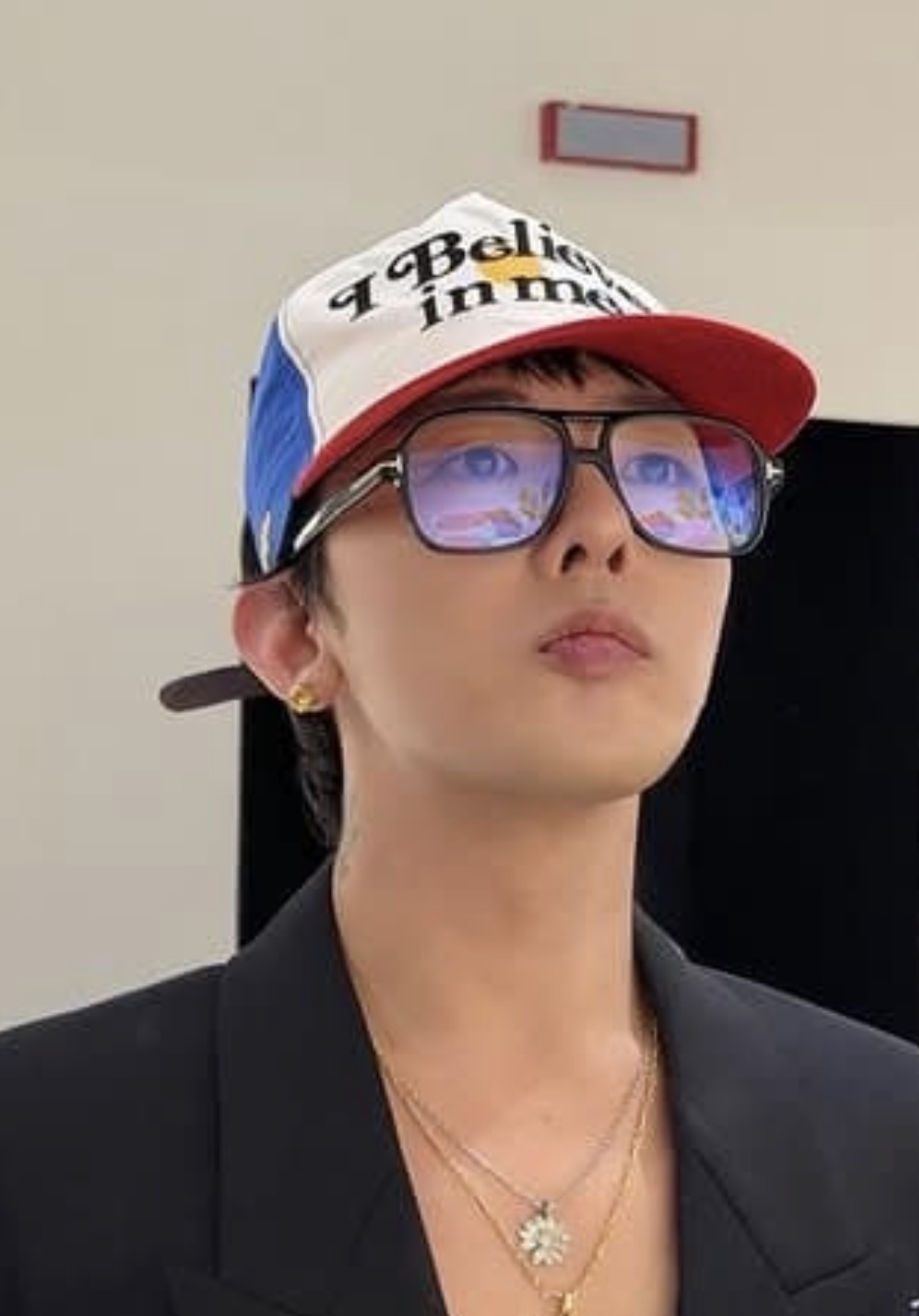 [잡담] 새삼 지디 캡모자 핏은... | 인스티즈