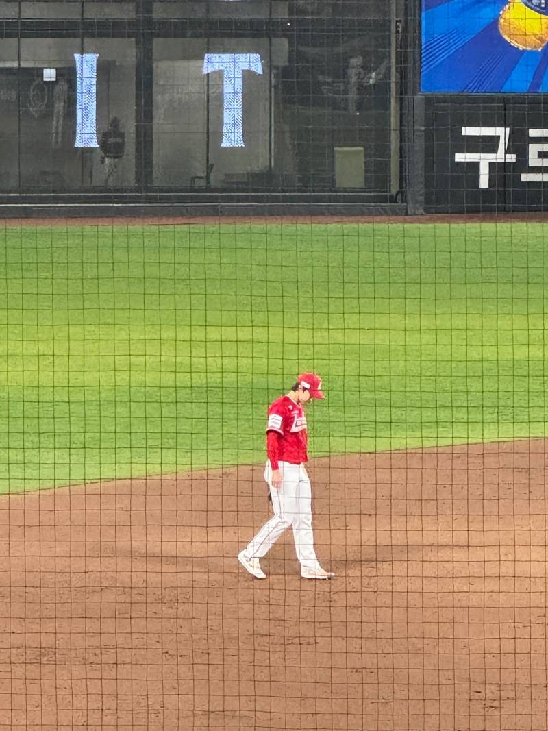[잡담] 어제 실책하고 시무룩한 듀격수.. | 인스티즈