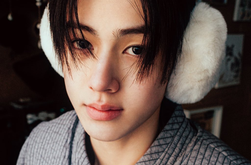 [잡담] 닮았다는 소리 많이 듣는 코르티스 성현 건호 구분하기 | 인스티즈