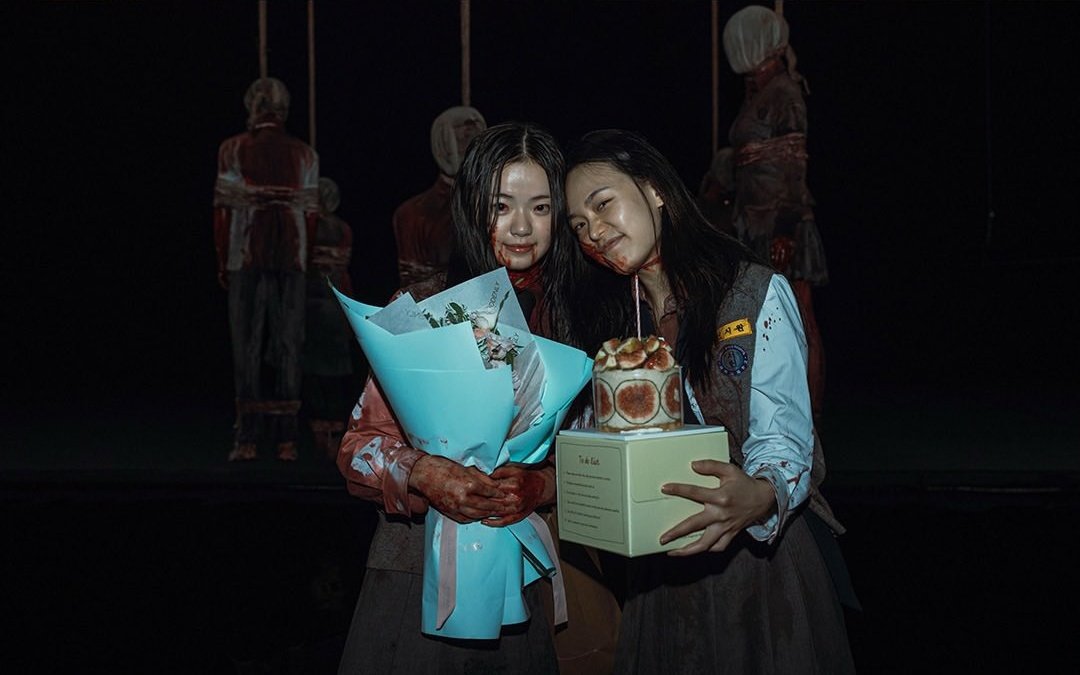 [잡담] 기리고) 공포 오컬트 고어 학원 로맨스 ㄹㅇ 짬뽕장르인데 명작이라니 | 인스티즈