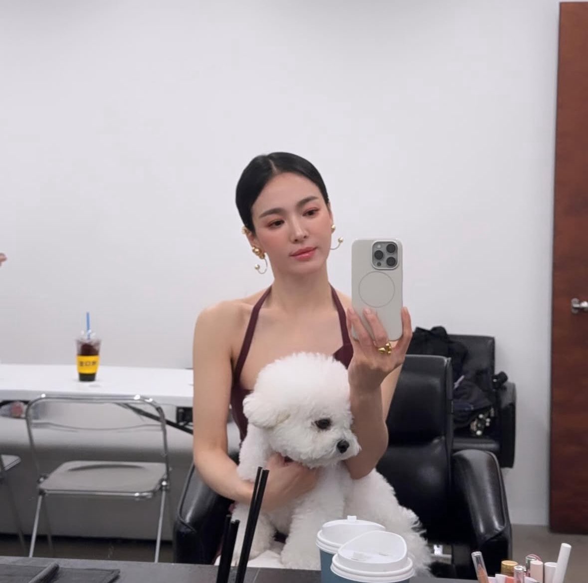 [잡담] 송혜교) 260429 송혜교 인스타 💋 | 인스티즈