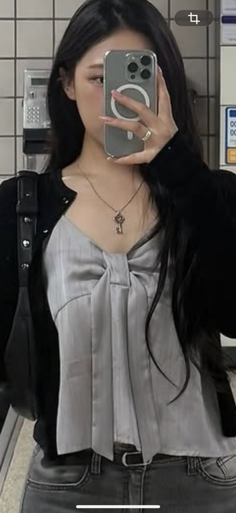 [잡담] 💗💗💗💗이 블라우스 찾아줄사람 🥹🥹🥹 | 인스티즈