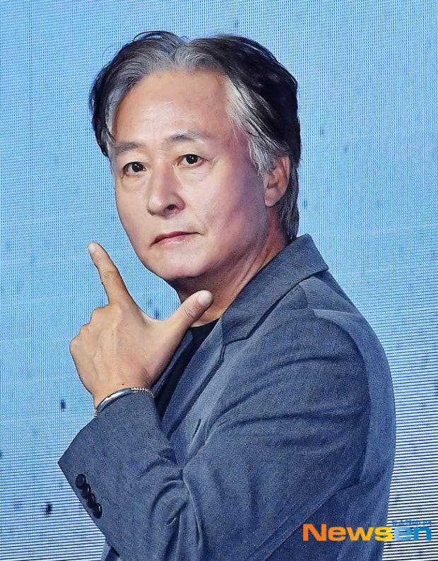 [잡담] 김종수 이 할아버지는 디플 사장이야? 진짜 안나오는곳이 없구나 | 인스티즈