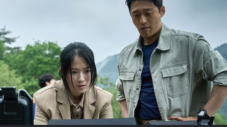 [정보/소식] '흥행퀸' 김혜윤, 호러 역사 새로 쓴다…'살목지' 21일 연속 1위 질주 | 인스티즈
