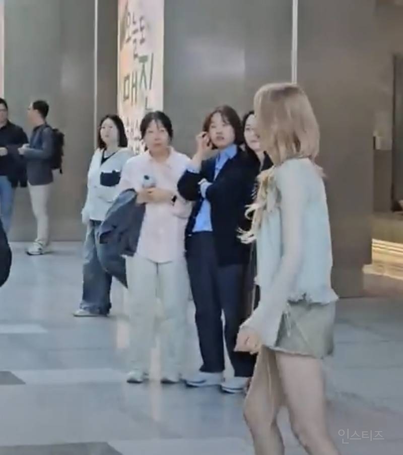 다이어트 어떻게 했는지 궁금해지는 여돌 실물짤.jpg | 인스티즈