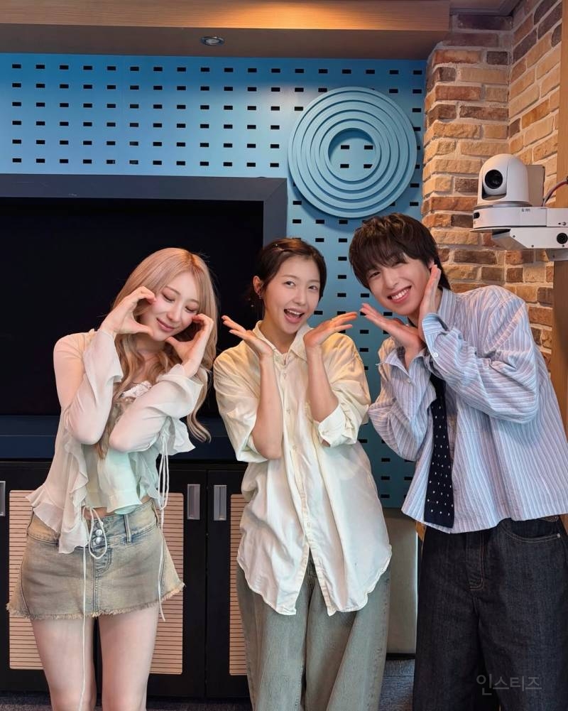 대충 춤 추는 것 같은데 완전 느좋인 이채연 춤선 | 인스티즈
