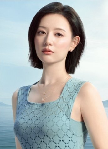 [잡담] 김지원) 김지원 스톤헨지 26년 2분기 썸머 캠페인 새 사진 | 인스티즈