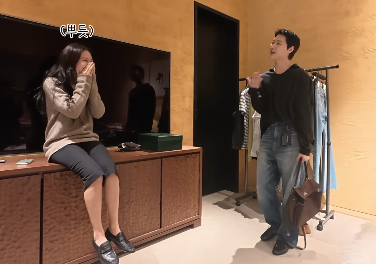 [잡담] 제니가 우즈 골라준 가방 뭘까 | 인스티즈