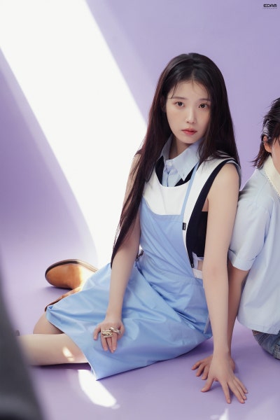 [잡담] 아이유) 260430 아이유 코스모폴리탄 비하인드 사진들 | 인스티즈