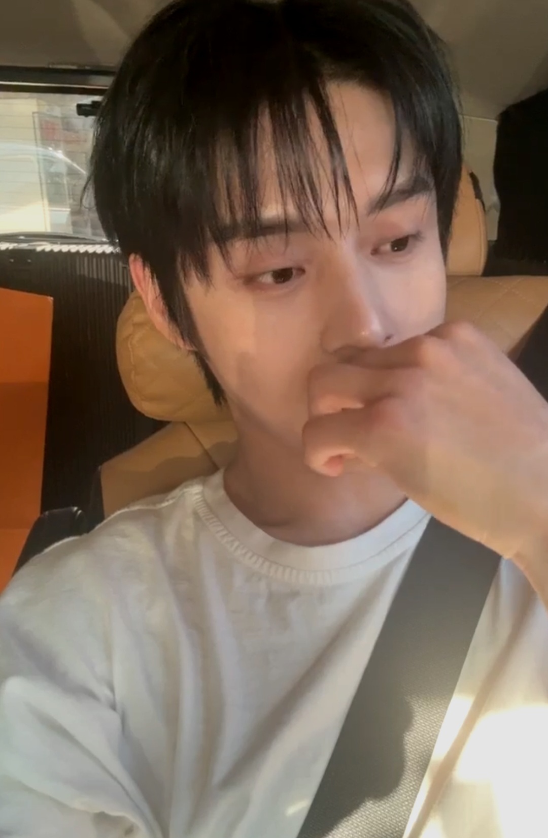 [잡담] 왔다 김지웅 라방 | 인스티즈