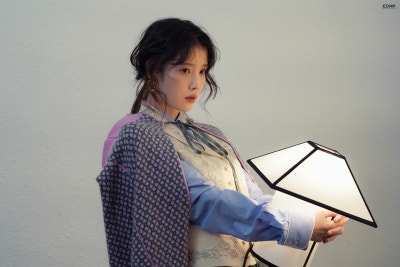 [잡담] 아이유) 260430 아이유 코스모폴리탄 비하인드 사진들 | 인스티즈