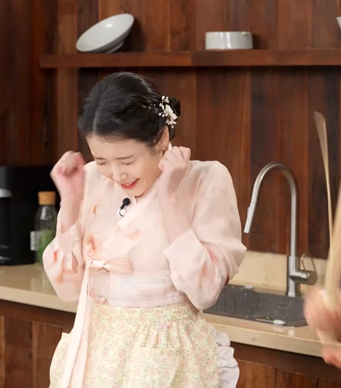 [잡담] 아이유 헤메코 이렇게하니까 해수같다.. | 인스티즈
