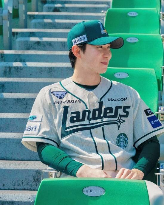 [잡담] 박성한 온갖 월간 1위 다하고 맞이하는 스벅데이 | 인스티즈