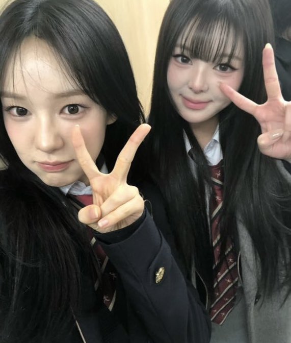 [잡담] 사랑이 옆에 누구임?? | 인스티즈