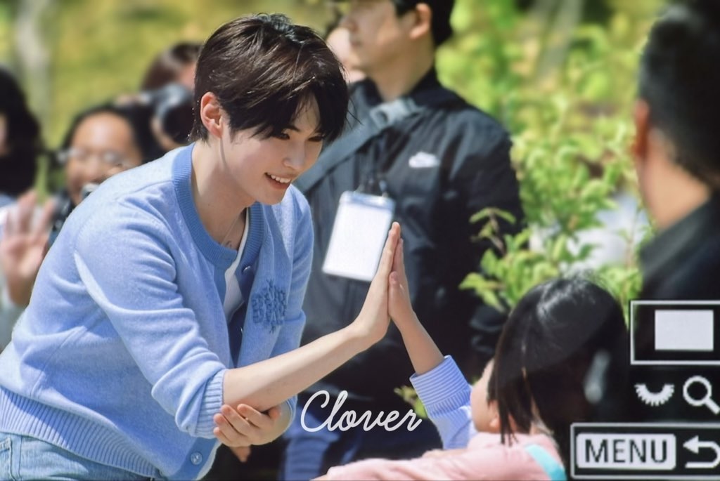[잡담] 성한빈 애기한테 왤케공손해 ㅋㅋㅋㅋ | 인스티즈