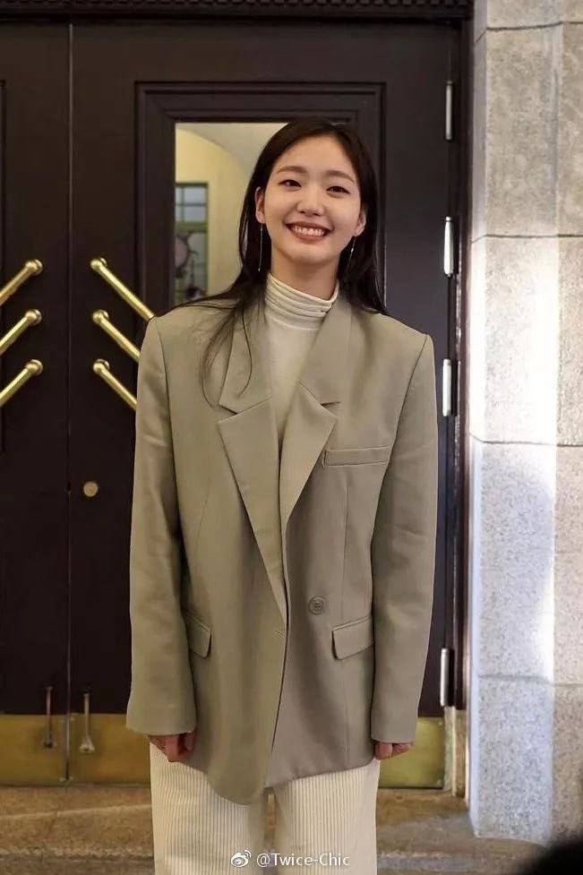 요즘 일녀들이 부러워하는 한국 하객패션..JPG | 인스티즈