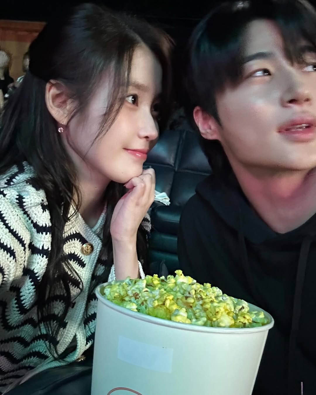 [잡담] 대군부인) 변우석아이유 셀카가 좋다고 말해 | 인스티즈