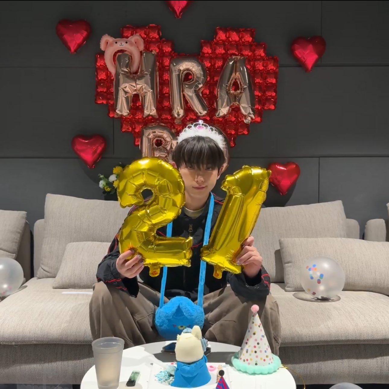 [잡담] 오늘 세상에서 제일 웃기신 분 생일입니다 축하해주세요 | 인스티즈