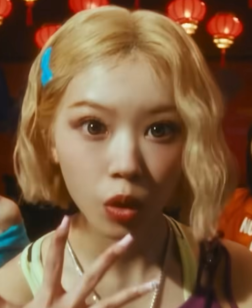 [잡담] 이번에 모카얼굴 왤케 김채원같냐 | 인스티즈
