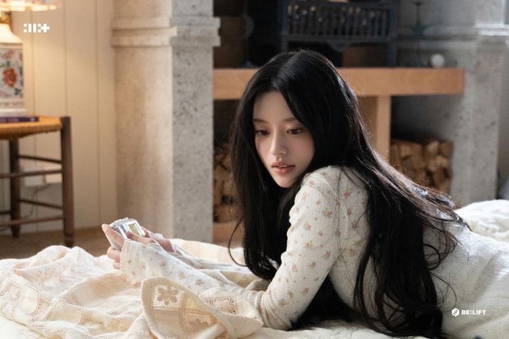 [잡담] 아일릿 민주랑 이로하 둘다 음기미소녀인데 뭔가 느낌이 다름 | 인스티즈