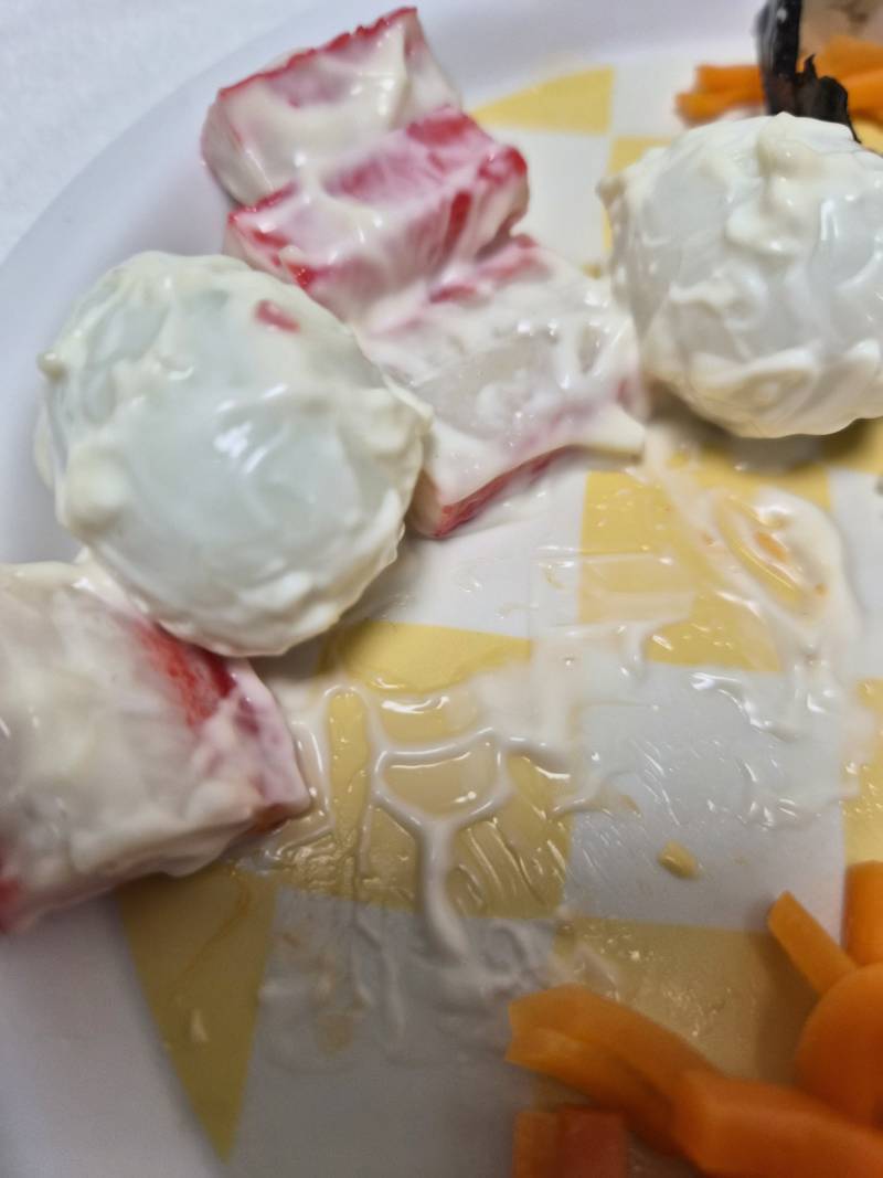[잡담] 메추리알맛살 샐러드라고 해서 난 이거 생각했는데 | 인스티즈