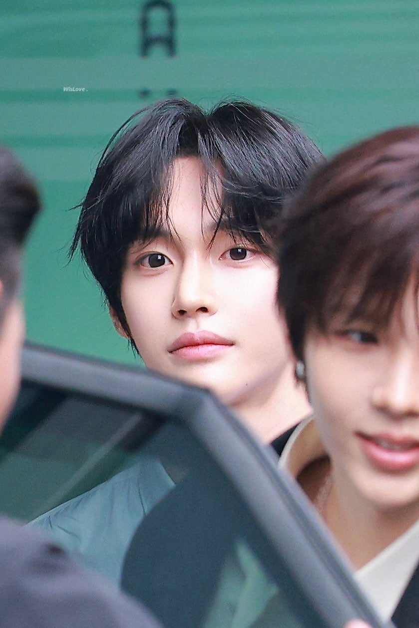 [잡담] 오늘 원빈 헤어보니깐 라이즈 헤디바뀐거 맞는듯 | 인스티즈