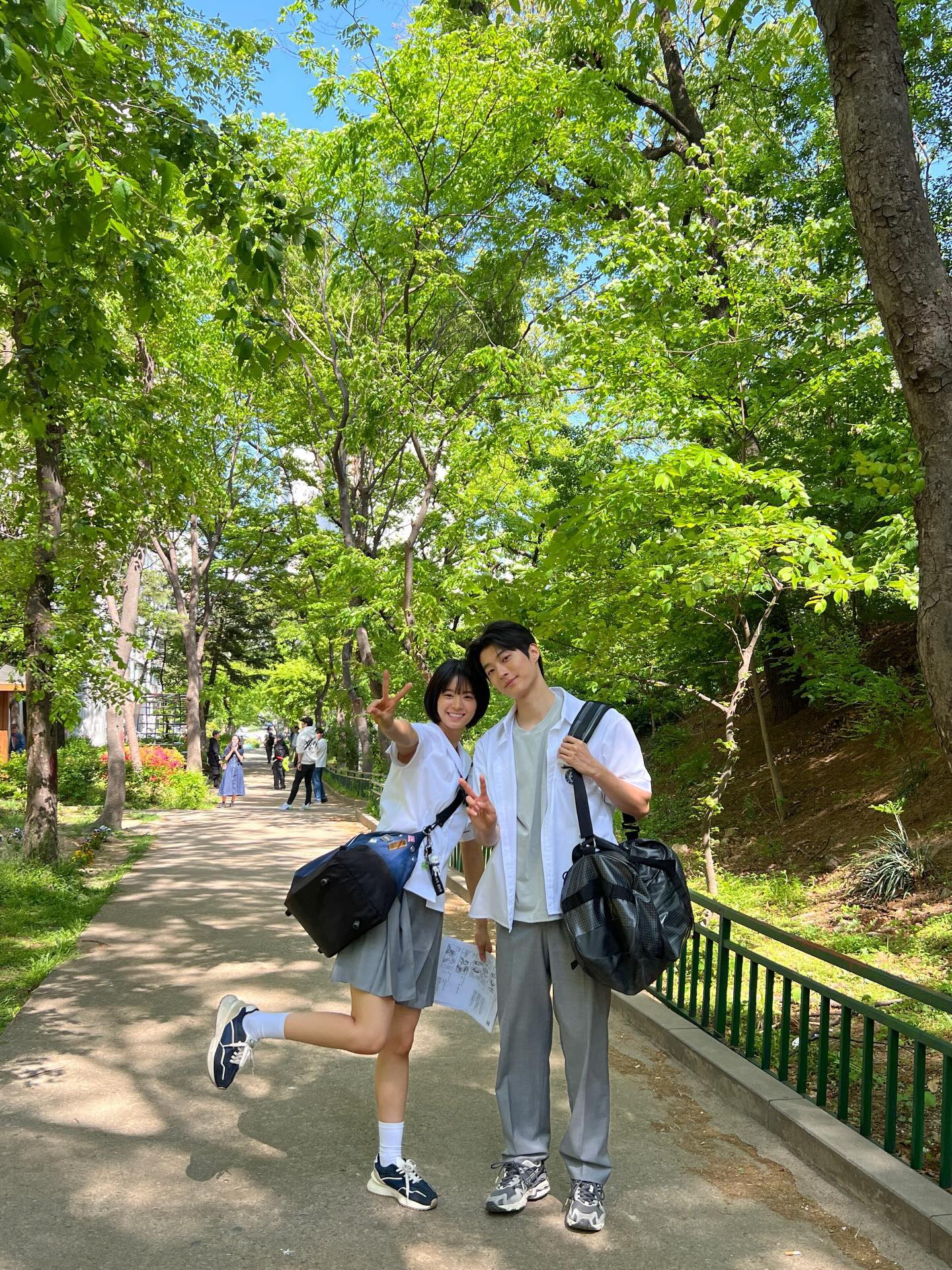 [잡담] 기리고 여주남주 더치페이스 너무 잘됨 | 인스티즈