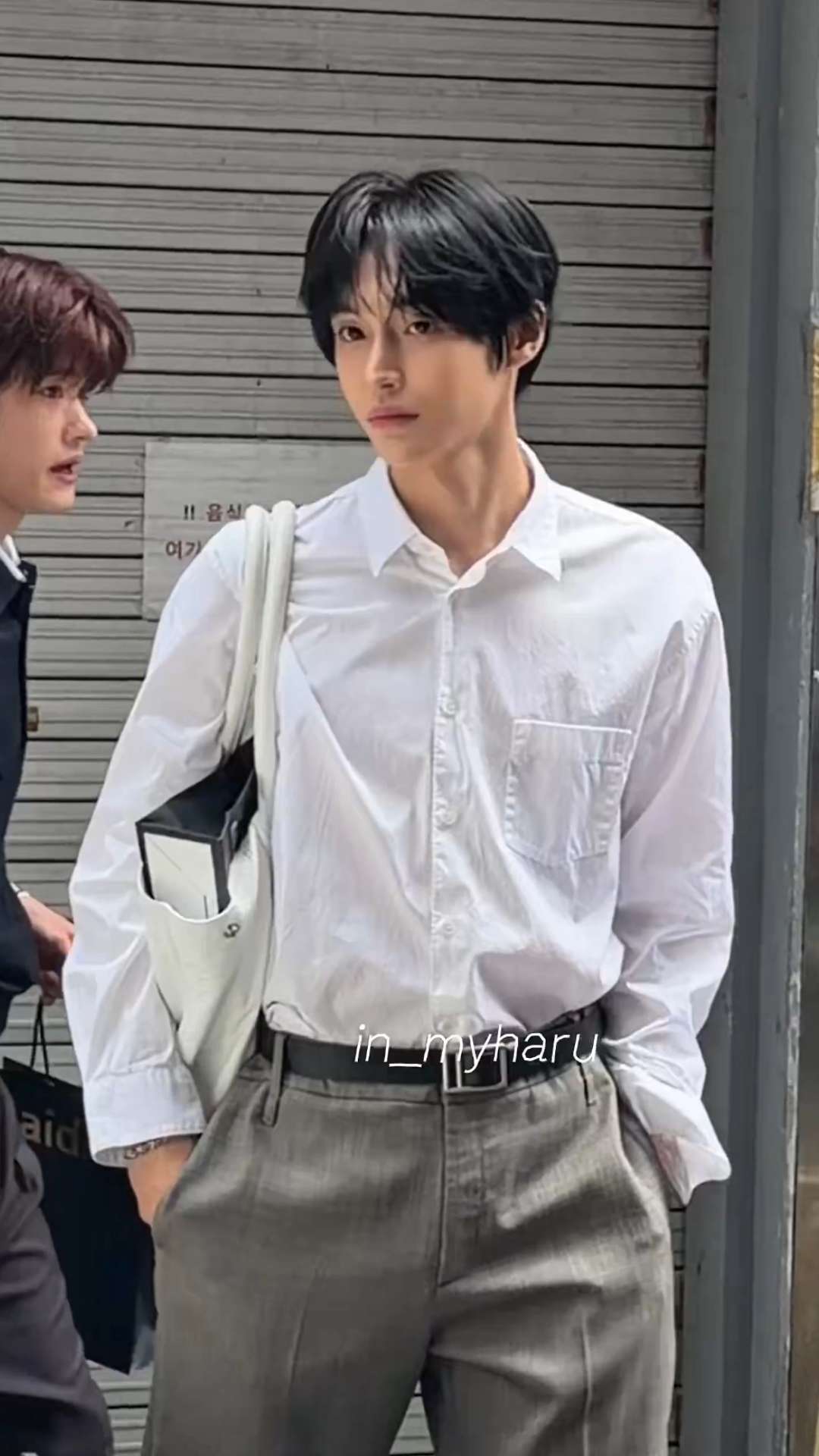 [잡담] 원빈 폰카 뜬거 ㄹㅇ 개ㅐ지리네 | 인스티즈