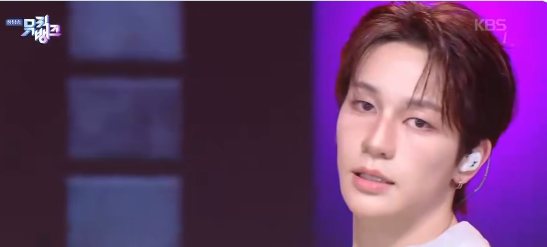 [잡담] 데뷔 한달차인데 라이브 좋다고 소문난 신인 jpg | 인스티즈