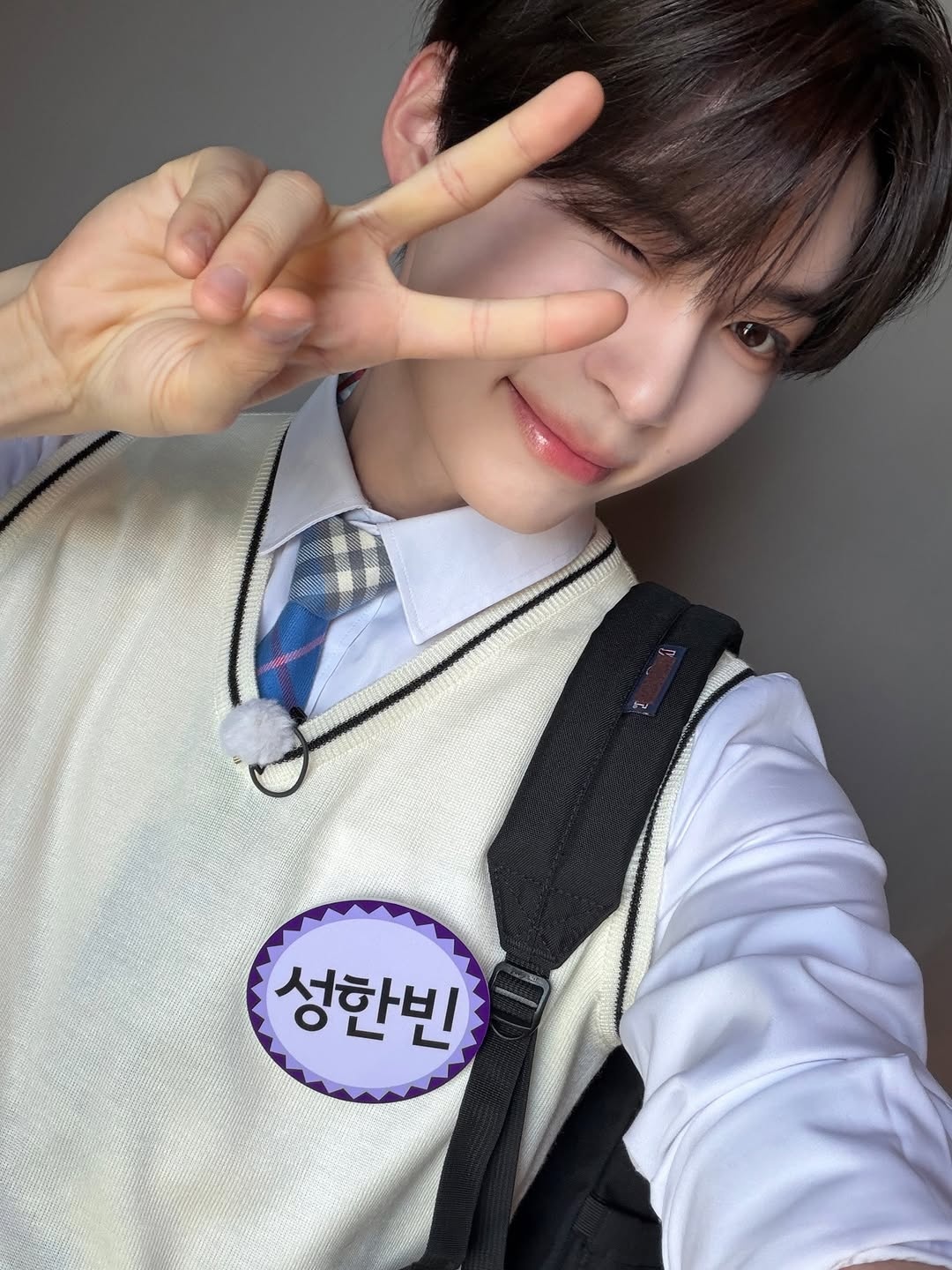 [잡담] 성한빈 인스타 교복 헐 | 인스티즈