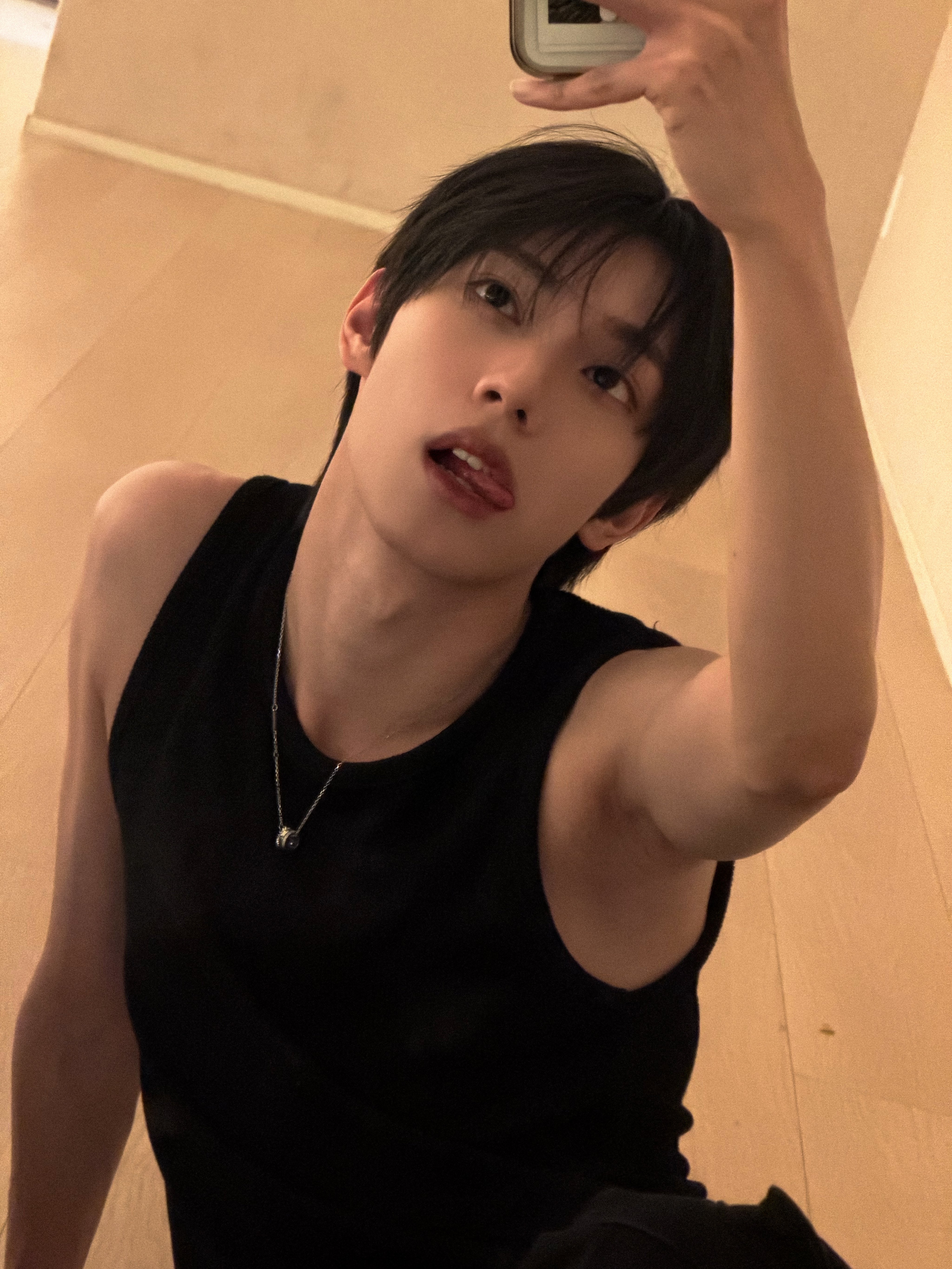 [잡담] 립우 셀카 미침 | 인스티즈