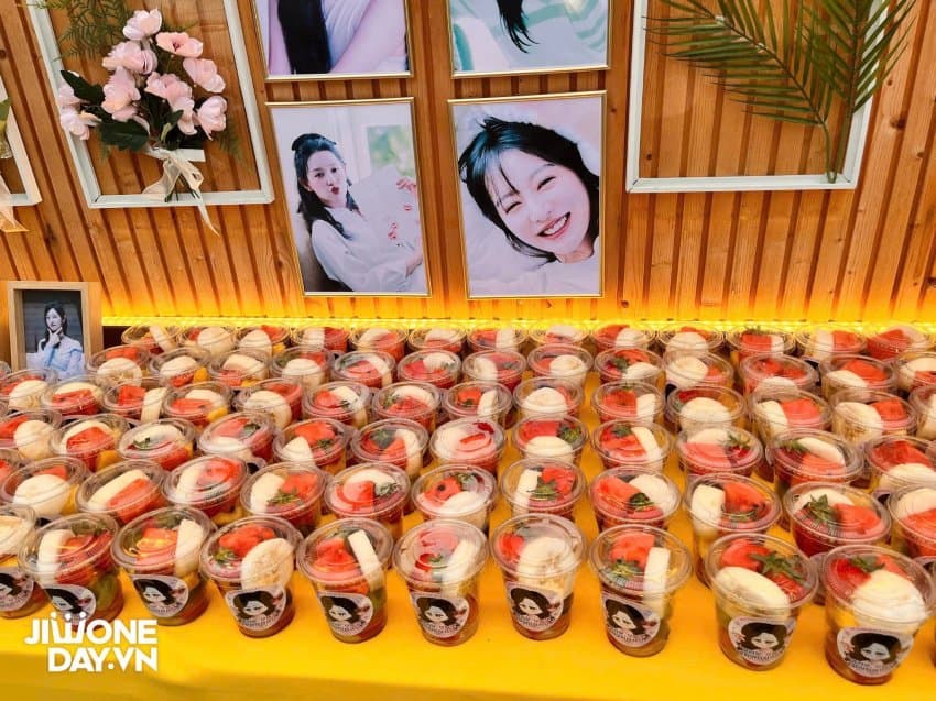 [잡담] 김지원) 260502 베트남 원데이가 보내준 닥터X 커피차 서포트 | 인스티즈