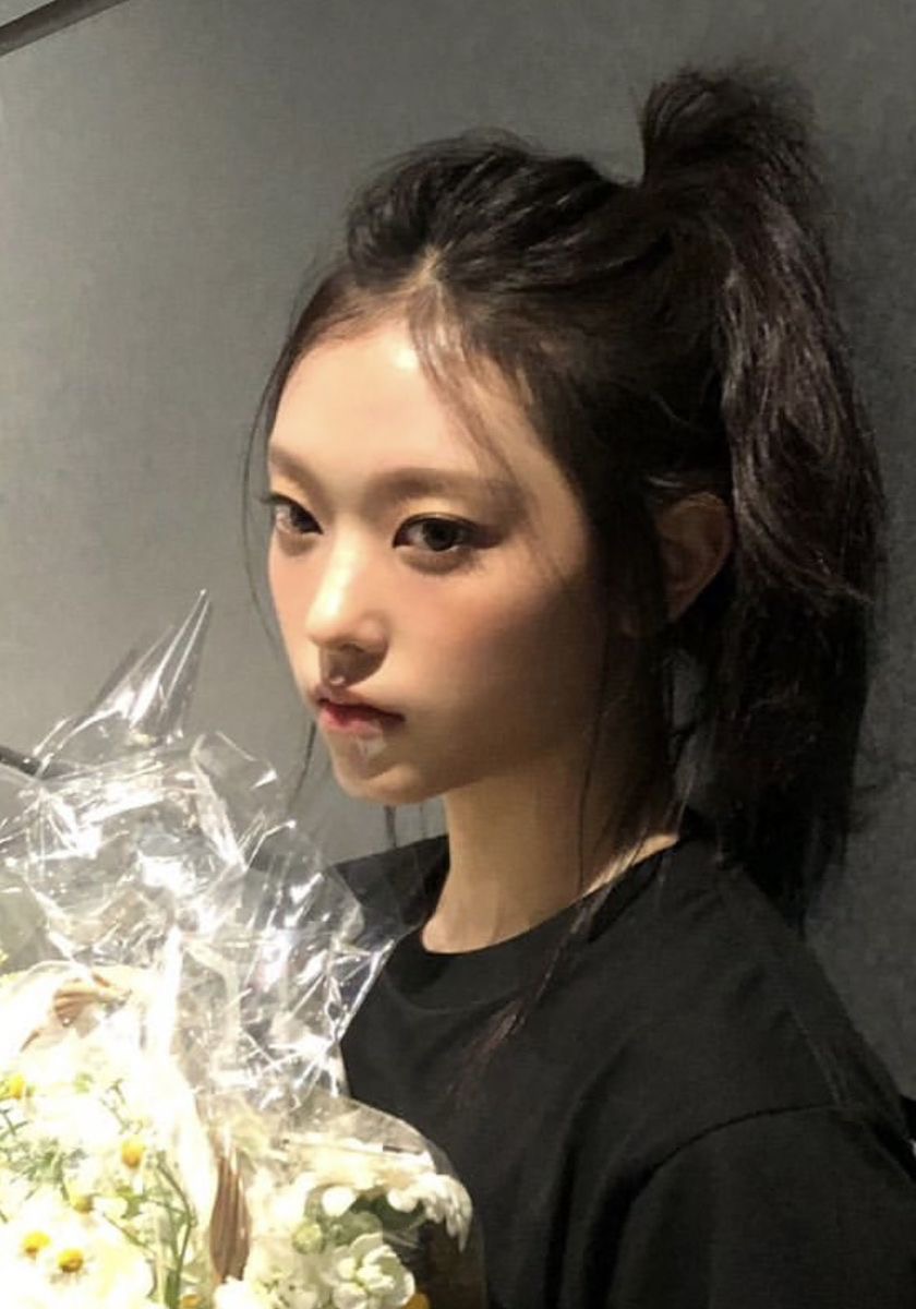 [잡담] 해린 건호같은 코가 예쁜 것 같음 | 인스티즈
