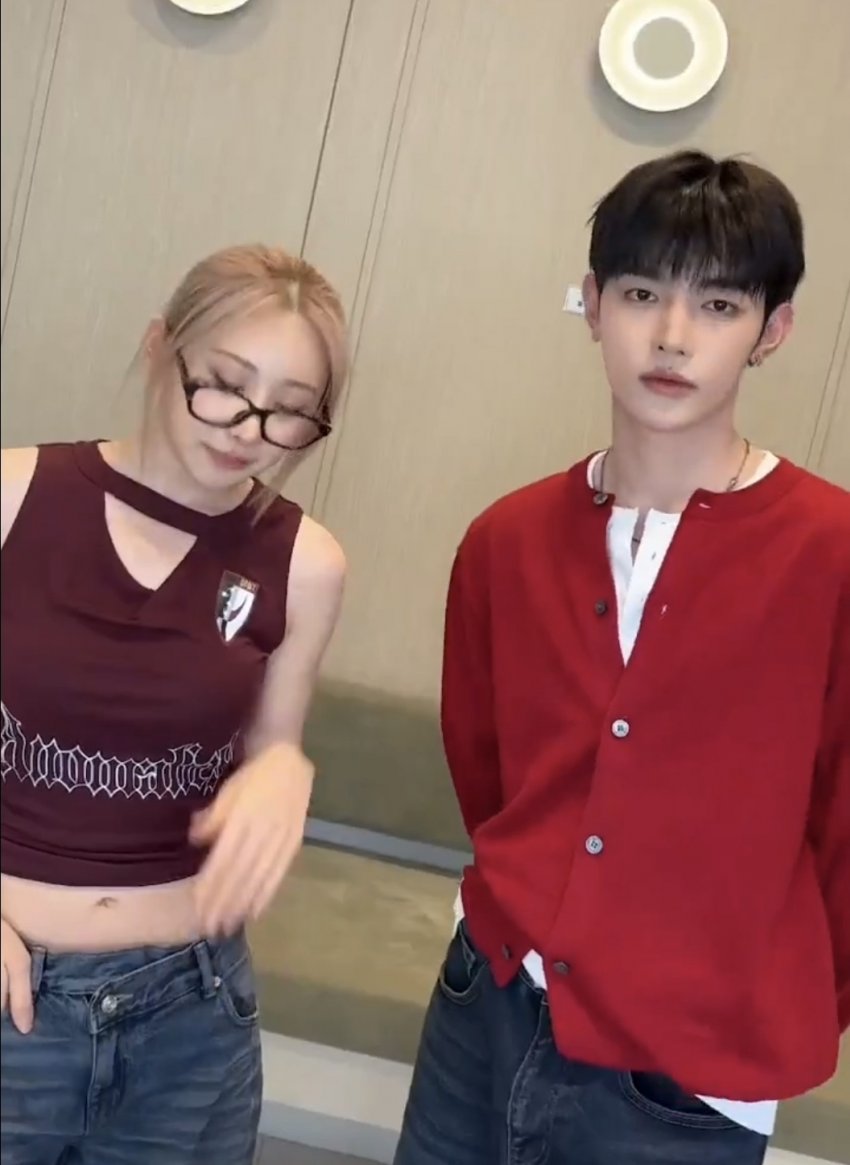 [잡담] 장하오 지금 거의 중국에 살던 시절급으로 머리 짧은데 | 인스티즈