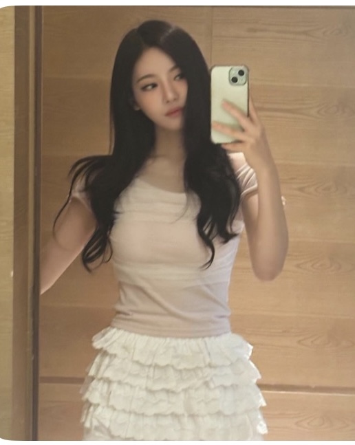 [잡담] 에스파 닝닝 이 옷으로 스케 한 적 있어?! | 인스티즈