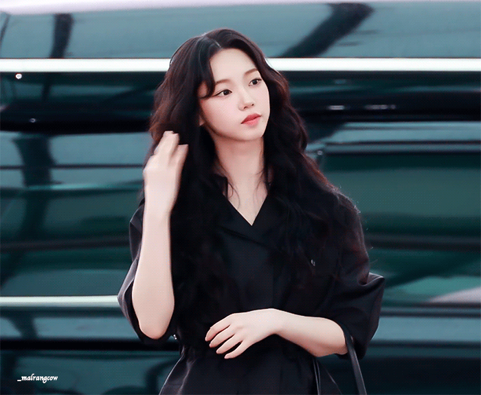 [잡담] 260503 카리나 인천공항 출국 GIF | 인스티즈