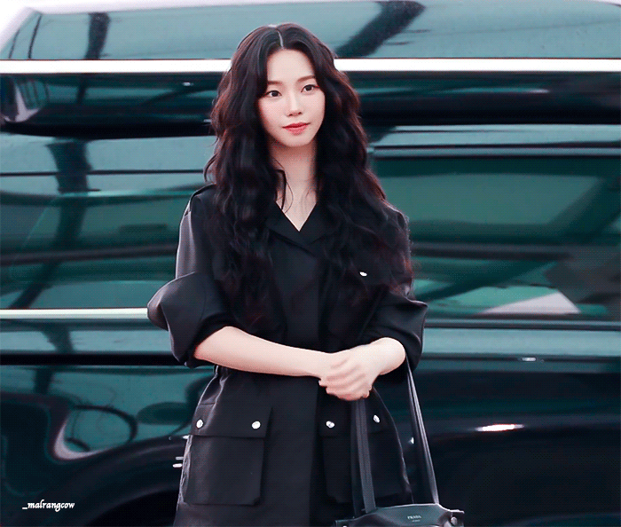 [잡담] 260503 카리나 인천공항 출국 GIF | 인스티즈