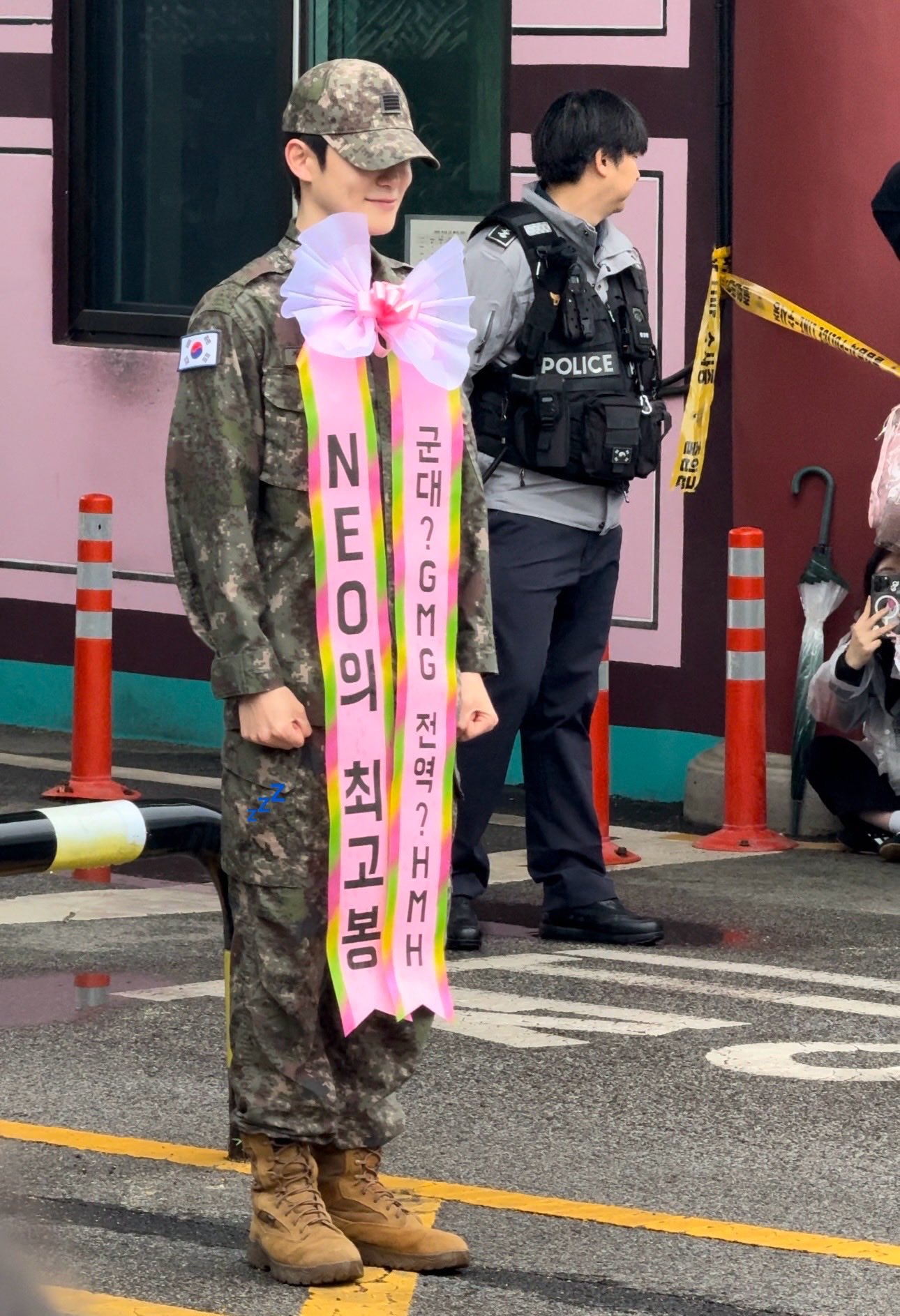 [잡담] 엔재현 군대 입대초반 버석한 분위기였는데.. | 인스티즈