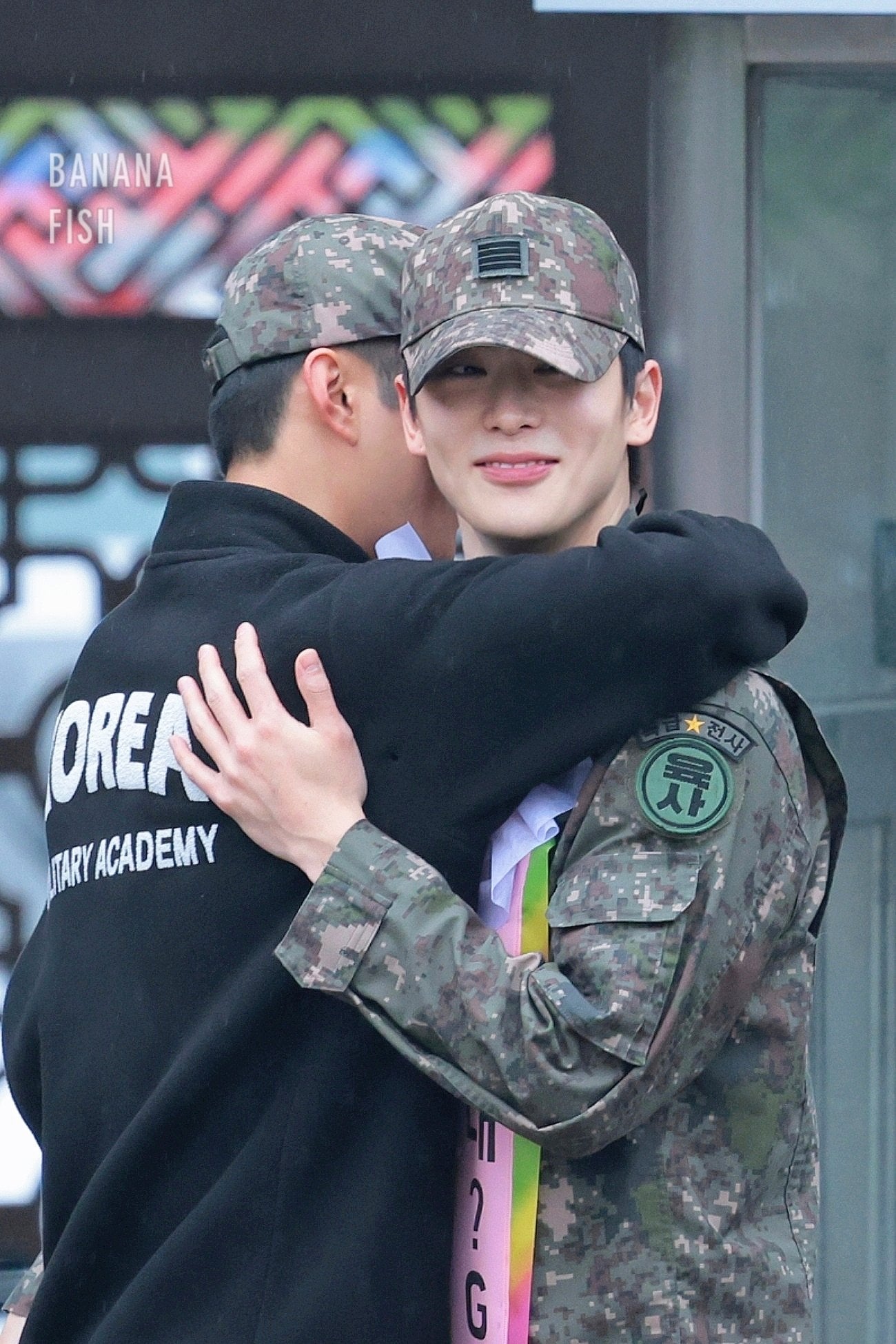 [잡담] 재현이 전역 축하해주러 온 정우 넘 귀여움 ㅋㅋㅋㅋㅋ | 인스티즈