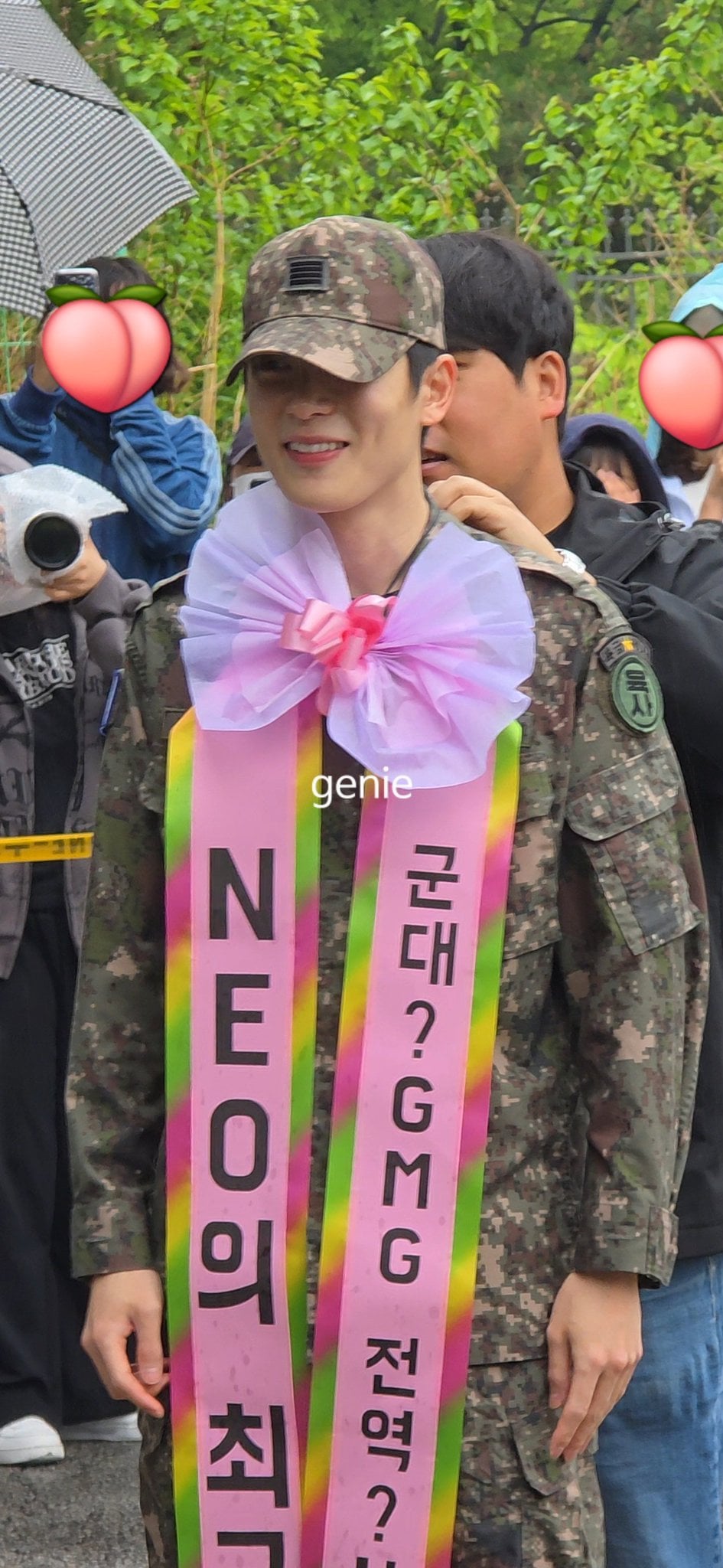 [잡담] 재현 분명 좀 피부 탔었는데 다시 다 하얘진거 신기하다 | 인스티즈